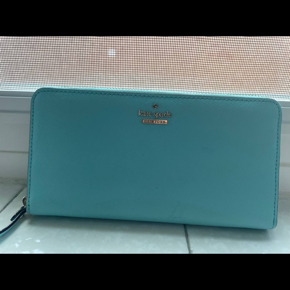 Kate Spade wallet ♠️ - Picture 4 of 4